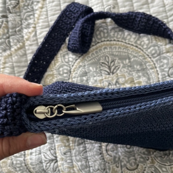 Nwot Crossbody crochet bag navy and blue Color - Picture 5 of 10